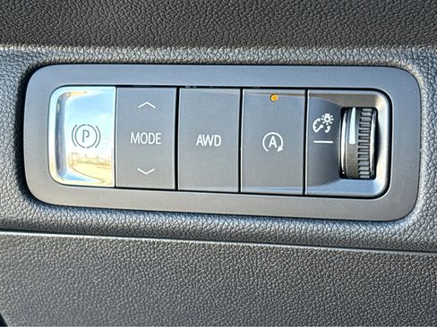 New 2026 Chevrolet Traverse LT w/ Driver Confidence Package image 11