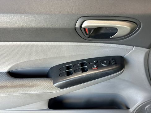 Used 2011 Honda Civic LX image 22