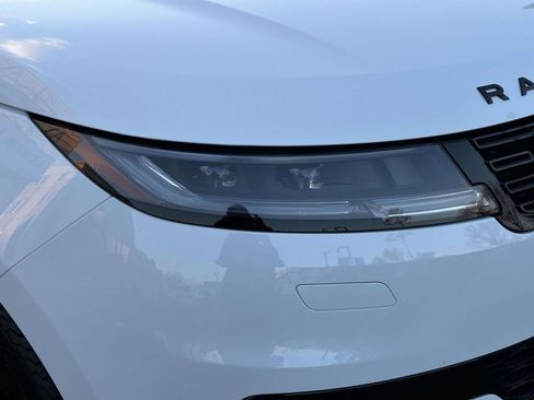 Used 2023 Land Rover Range Rover Sport SE Dynamic image 10