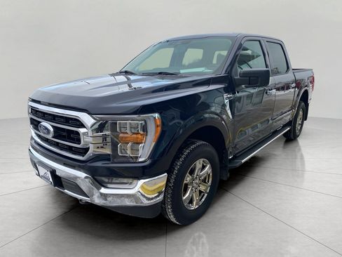 Certified 2022 Ford F150 XLT w/ Equipment Group 302A High image 3