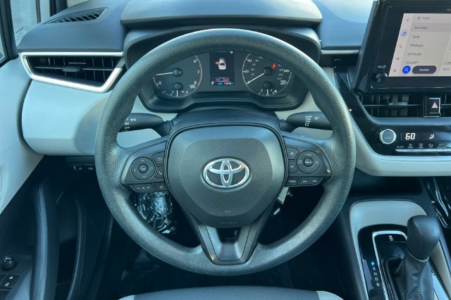 Used 2023 Toyota Corolla LE FWD image 16