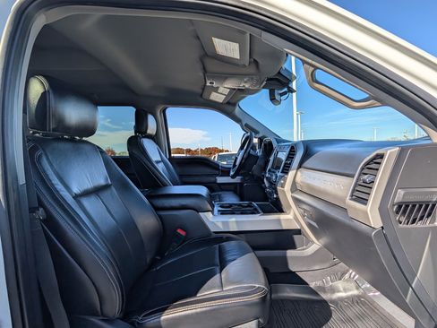 Certified 2020 Ford F350 Lariat w/ Lariat Ultimate Package image 10