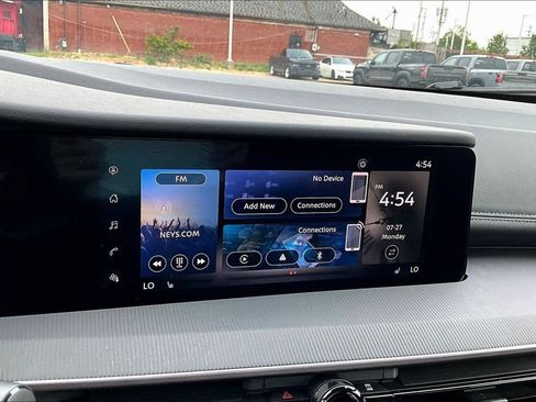 Certified 2025 Nissan Murano SV AWD/4WD image 22