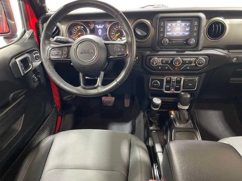 Used 2019 Jeep Wrangler Unlimited Sport S AWD/4WD image 12