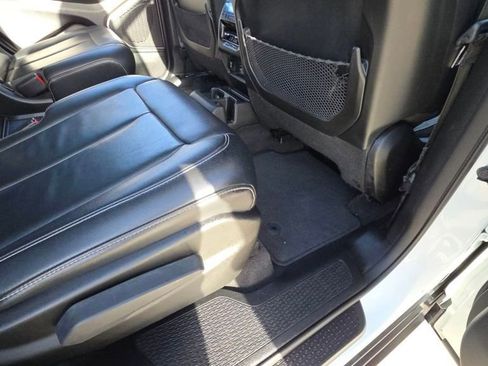 Used 2021 Jeep Grand Cherokee L Limited image 16