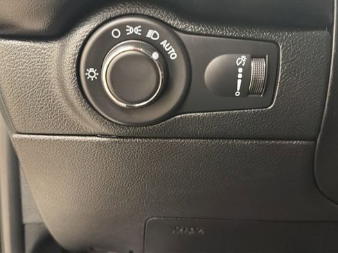 Used 2024 Dodge Durango GT AWD/4WD image 18