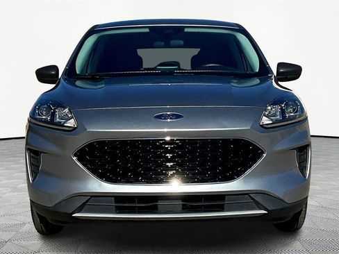 Used 2022 Ford Escape SE image 3