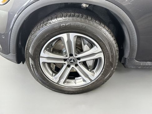 Used 2021 Mercedes-Benz GLC 300 image 38