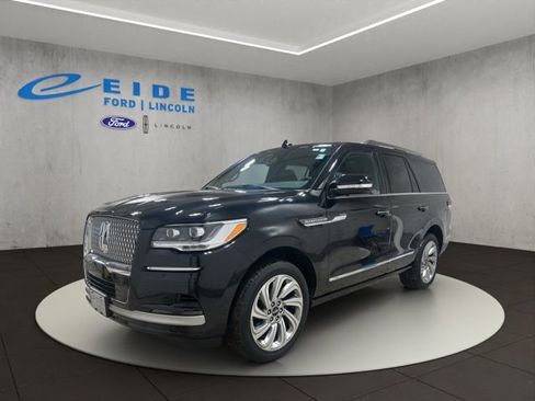 Used 2024 Lincoln Navigator Premiere image 5