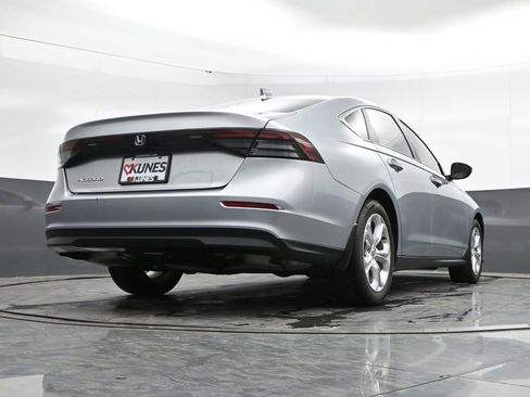 Used 2024 Honda Accord LX image 37