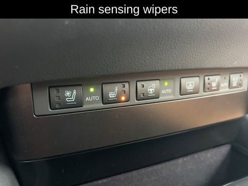 Used 2025 Lexus ES 300h Ultra Luxury image 19