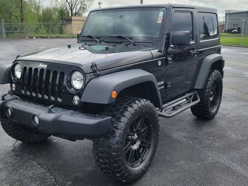 Used 2015 Jeep Wrangler Sport w/ Quick Order Package 24S AWD/4WD image 3