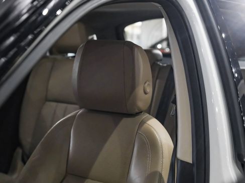 Used 2017 Land Rover Discovery Sport HSE image 30