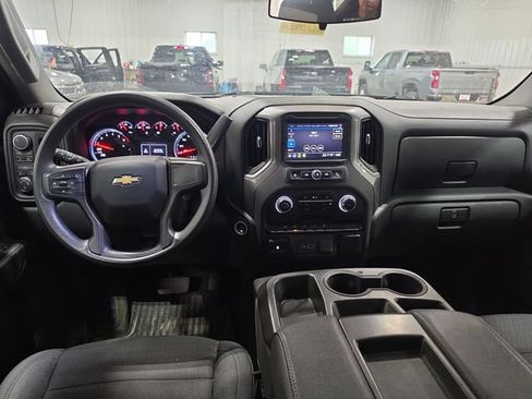 Used 2023 Chevrolet Silverado 1500 Custom AWD/4WD image 4
