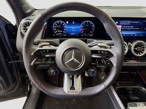 Used 2025 Mercedes-Benz GLB 35 AMG 4MATIC image 13