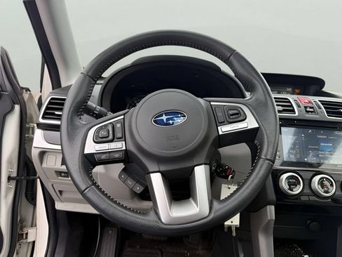 Used 2018 Subaru Forester 2.5i Limited AWD/4WD image 10