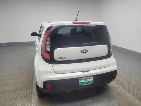 Used 2018 Kia Soul w/ Convenience Package image 6