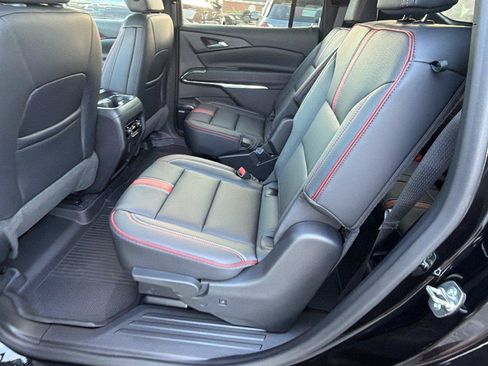 New 2027 Chevrolet Traverse RS w/ LPO, Floor Liner Package FWD image 19