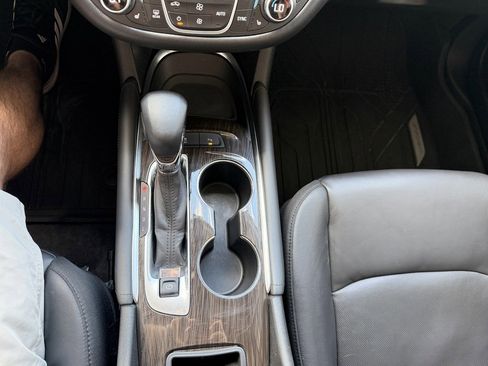 Used 2024 Chevrolet Malibu LT image 23