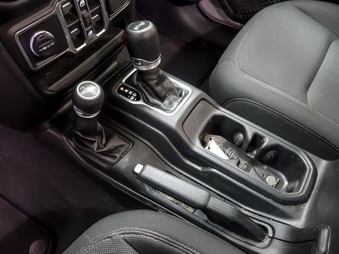 Used 2023 Jeep Wrangler Unlimited Sport AWD/4WD image 20