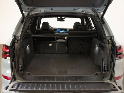 New 2026 BMW X5 xDrive40i w/ M Sport Package image 27