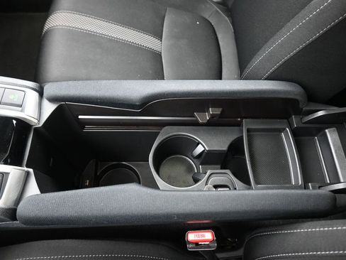 Used 2019 Honda Civic EX image 26