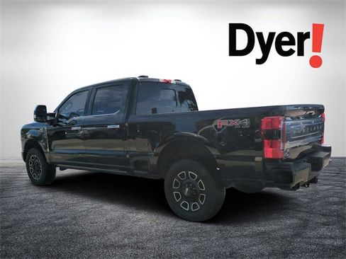 Used 2024 Ford F250 Platinum image 6