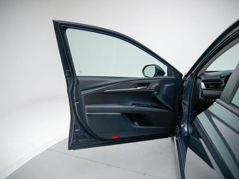 Used 2025 Toyota Camry LE FWD image 14