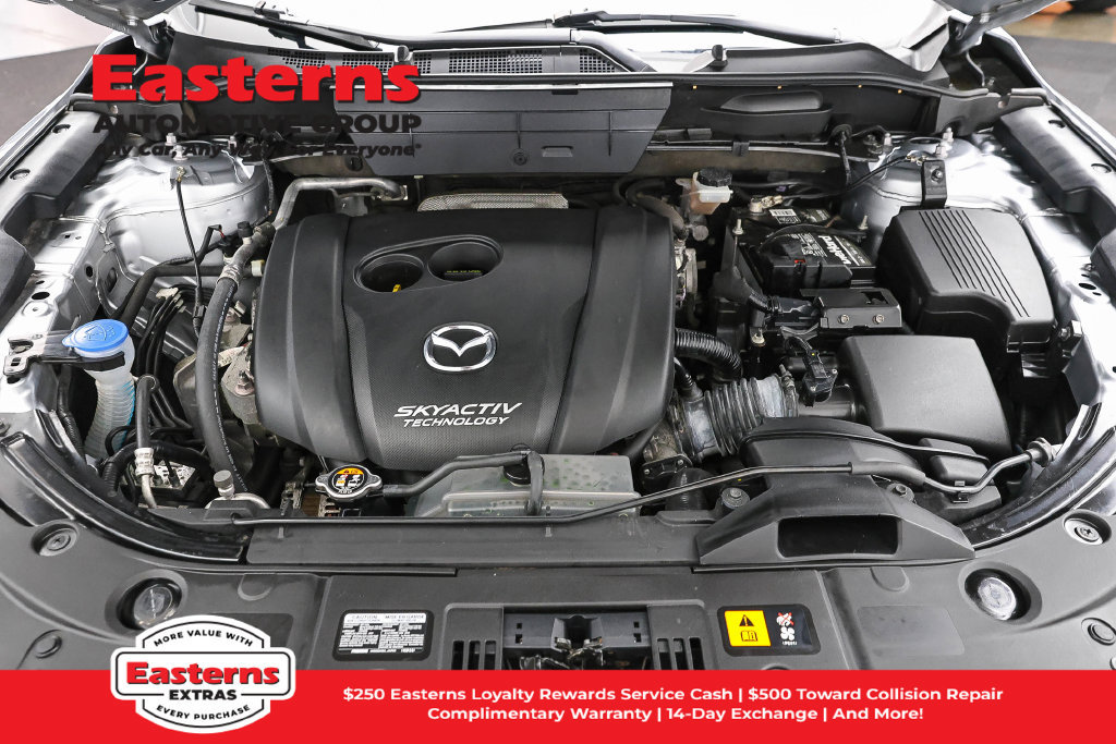Used 2018 MAZDA CX-5 Touring w/ Preferred Equipment Package AWD/4WD image 8