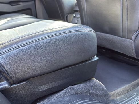 Certified 2017 Ford Explorer XLT w/ Equipment Group 202A image 27