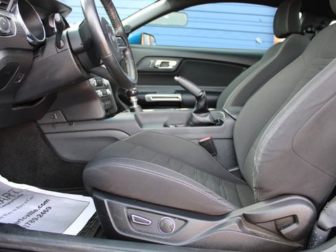 Used 2017 Ford Mustang GT w/ GT Performance Package image 14