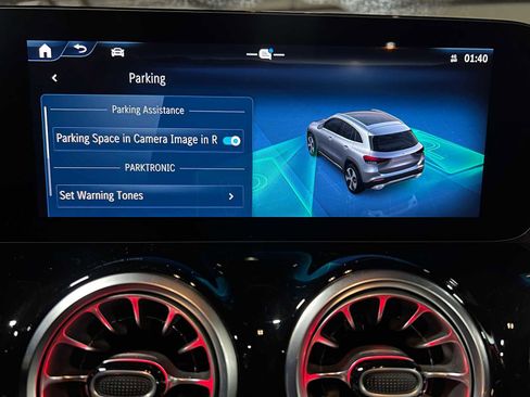 Certified 2025 Mercedes-Benz GLA 250 4MATIC image 35