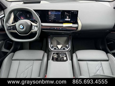 Used 2025 BMW X3 xDrive30i w/ Premium Package image 15