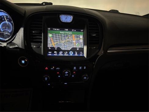 Used 2014 Chrysler 300 Uptown Edition w/ Quick Order Package 22M image 38