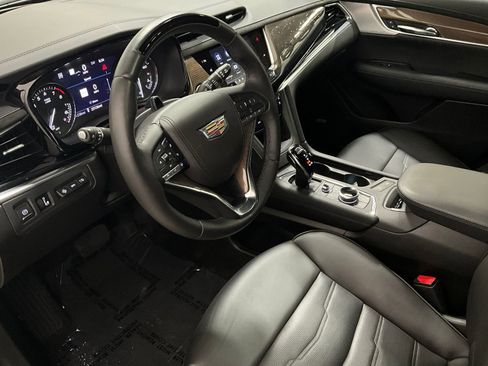 Used 2025 Cadillac XT6 Premium Luxury w/ Platinum Package AWD/4WD image 13