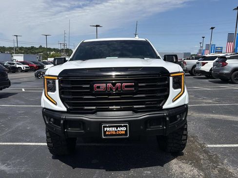 Used 2024 GMC Sierra 1500 AT4X AWD/4WD image 8