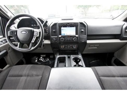 Used 2018 Ford F150 XL w/ Equipment Group 101A Mid image 8