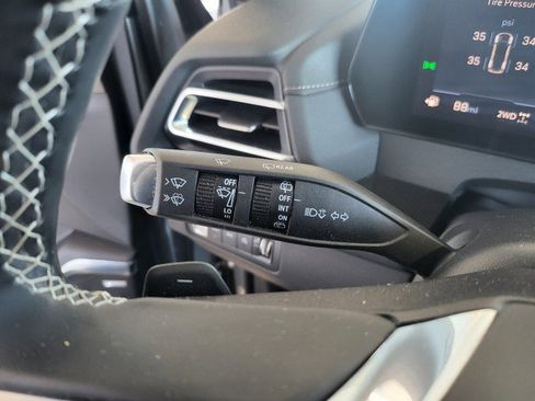 Used 2025 Chevrolet Traverse High Country w/ LPO, Floor Liner Package AWD/4WD image 26