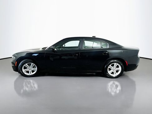 Used 2023 Dodge Charger SXT RWD image 4