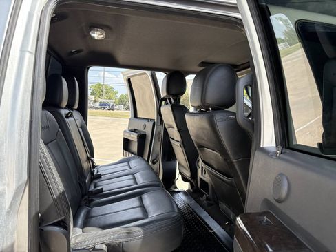 Used 2013 Ford F250 Platinum w/ FX4 Off Road Pkg AWD/4WD image 11