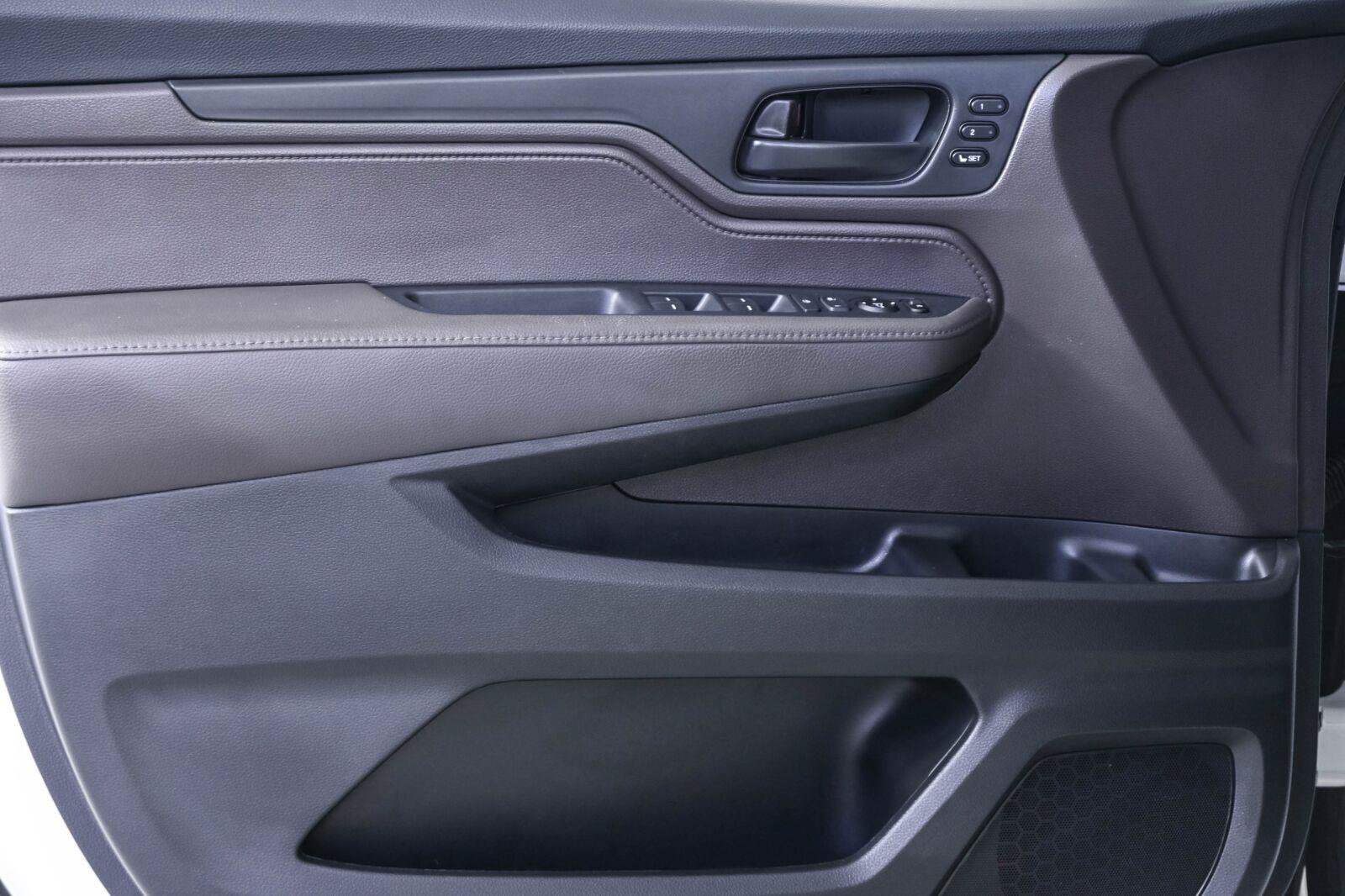 Used 2018 Honda Odyssey EX-L image 6