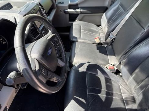 Used 2018 Ford F150 XLT w/ Equipment Group 302A Luxury image 19