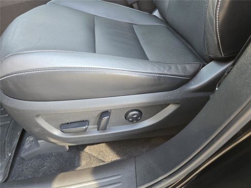 Used 2022 INFINITI QX50 Luxe w/ Appearance Package image 21