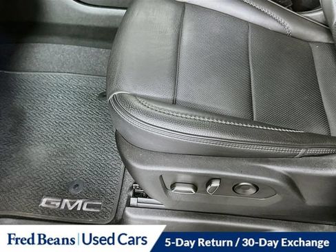 Used 2022 GMC Yukon XL Denali w/ Advanced Technology Package AWD/4WD image 27