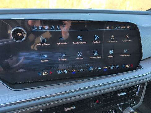 New 2026 Chevrolet Suburban Premier w/ Sun And Tow Package image 24