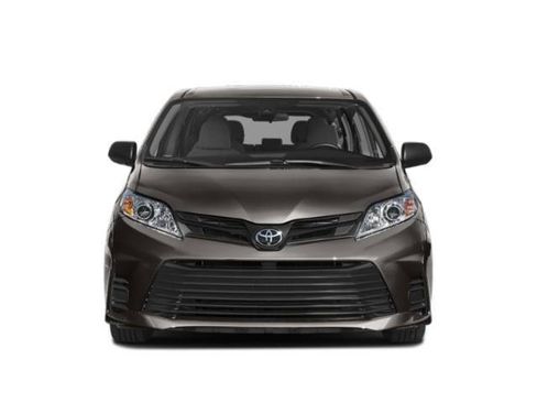 Certified 2018 Toyota Sienna LE w/ Carpet Mat Package FWD image 4