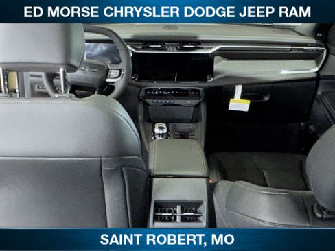 New 2026 Jeep Cherokee Overland w/ Advanced Pro Tech Group AWD/4WD image 39