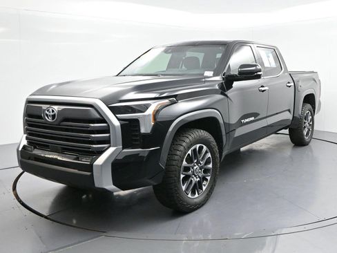 Used 2026 Toyota Tundra Limited AWD/4WD image 3