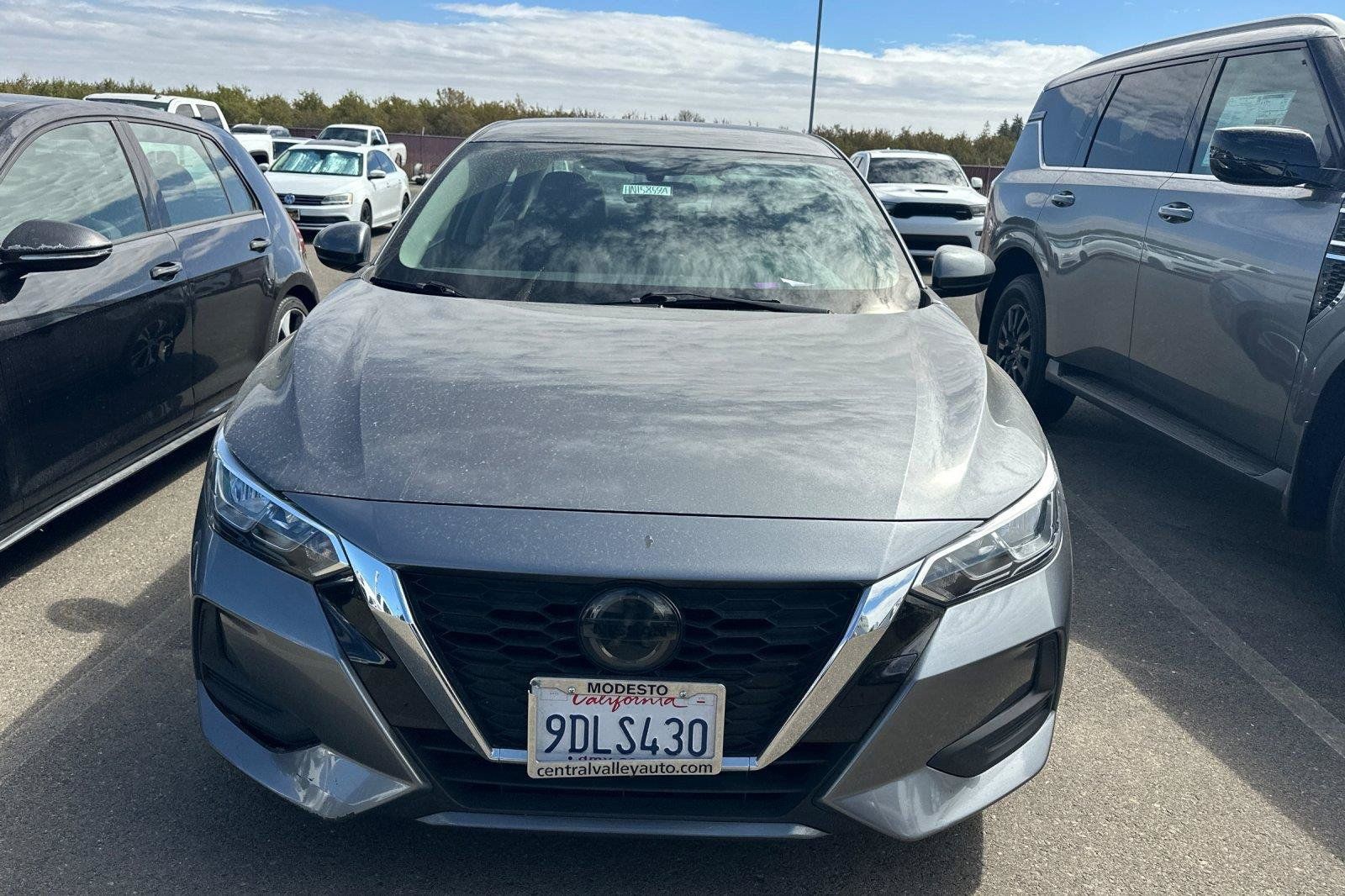 Used 2022 Nissan Sentra SV w/ All-Weather Package FWD image 3