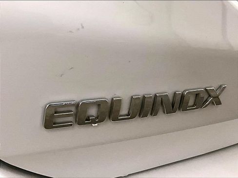 Used 2019 Chevrolet Equinox LT w/ Sun & Navigation Package AWD/4WD image 13